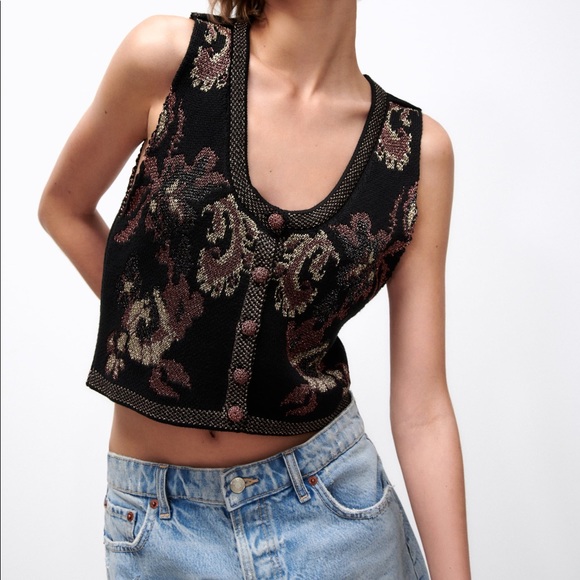 Zara Jackets & Blazers - 🆕 {Zara} Tapestry Vintage Inspired Knit Vest